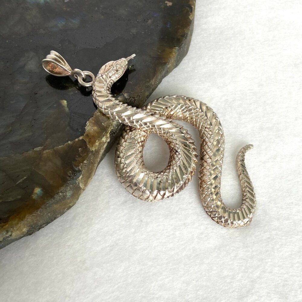 VTG Sterling Silver “1 Of A Kind” Large Diamond Cut Snake Serpent Pendant 29g - Picture 14 of 16